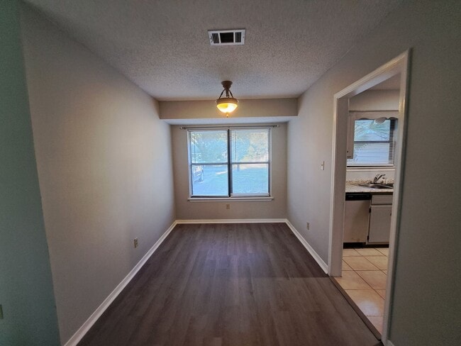 Photo - 6204 Forest Pines Dr Unit D