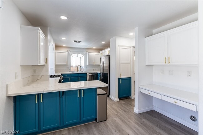 Photo - 11016 Dornoch Castle St