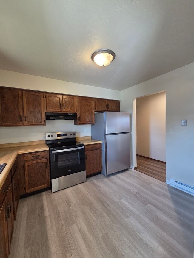 6012 Boxwood Dr Unit 4