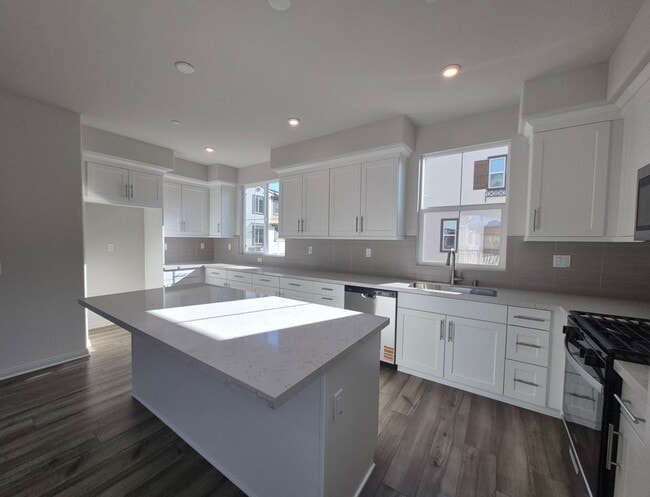 Building Photo - 2137 Cumberland