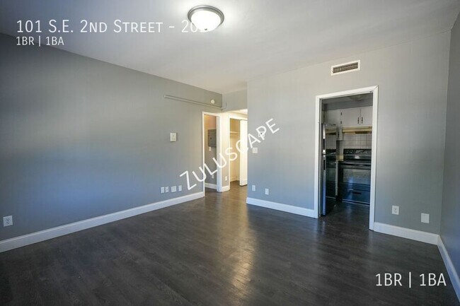 Photo - 101 SE 2nd St Unit 202
