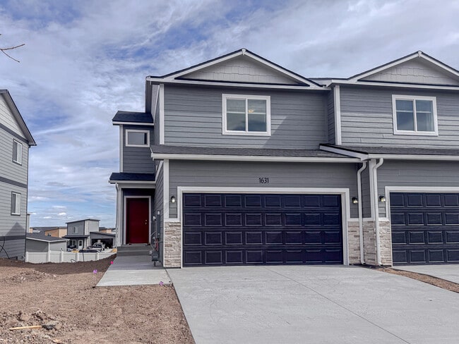 Photo - 1631 Elsie Jean Trl