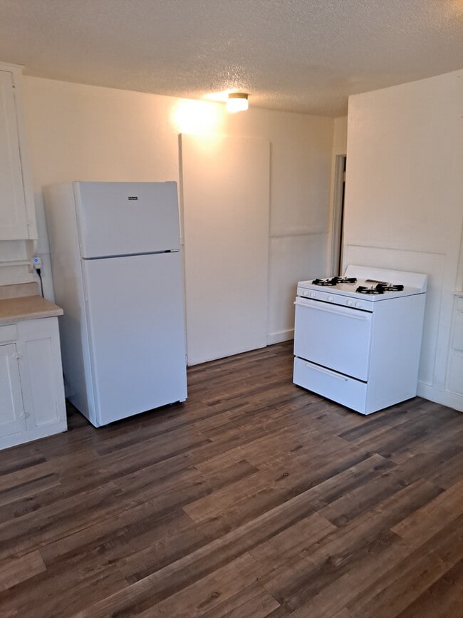 Photo - 813 N Connelly St Unidad 2