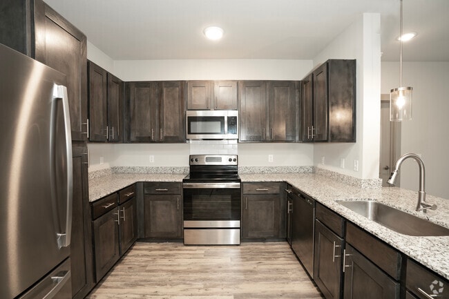 2BR, 2BA - 1,050SF - Kitchen
