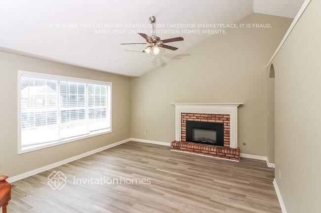 Photo - 3920 Garrett Springs Dr