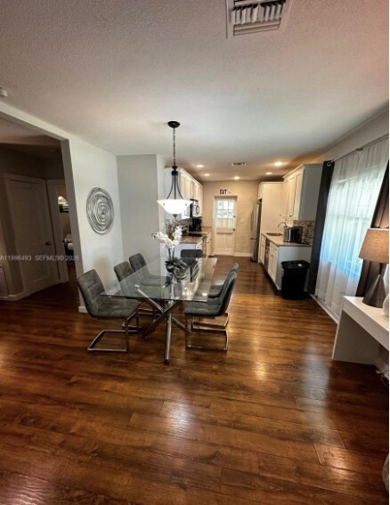 Photo - 1448 Dewey St
