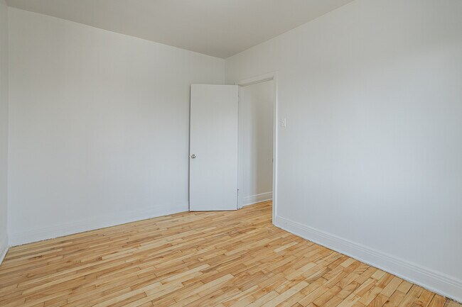 Photo - 7619 Av Christophe-Colomb