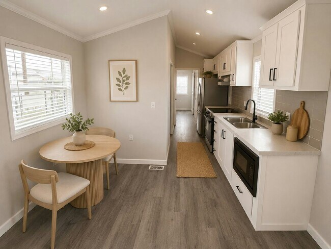 8 Anita Dr