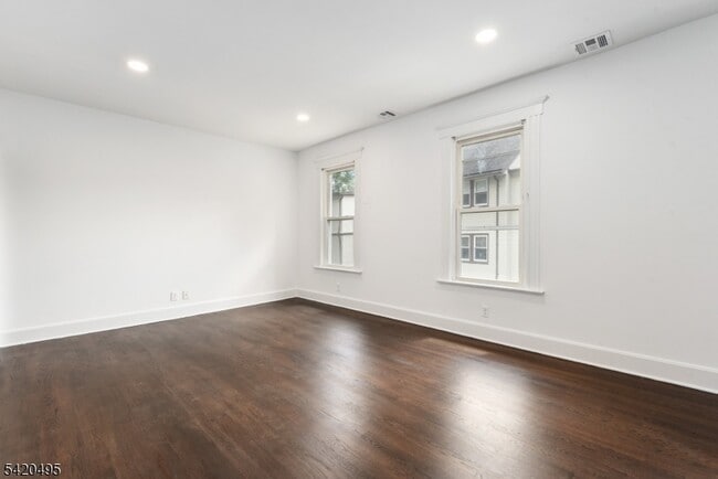 Photo - 67 Dunnell Rd