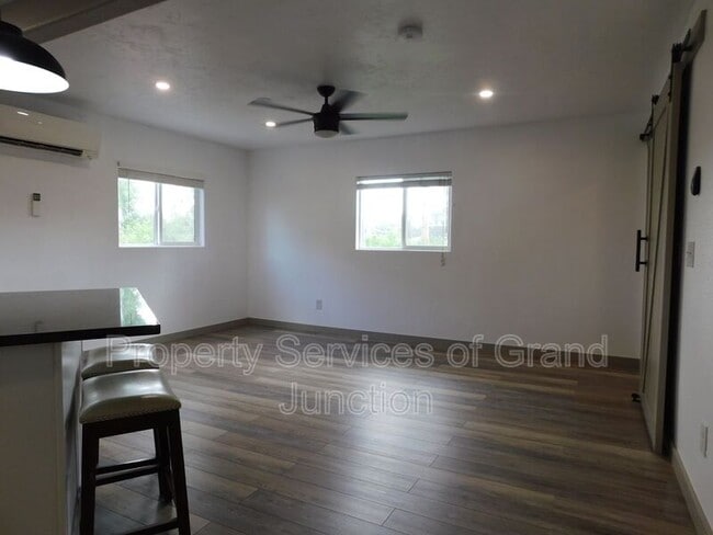 Photo - 1002 Santa Clara Ave Unit 4