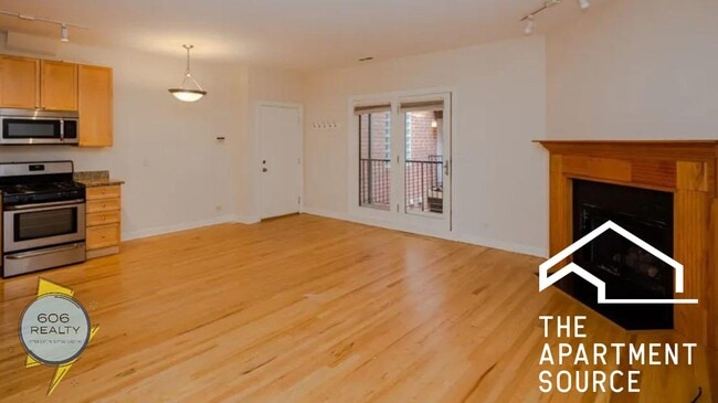 Photo - 3347 N Clark St Unit 1