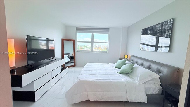 Photo - 90 Alton Rd Unidad 909