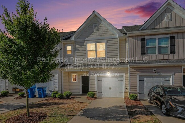 Photo - 3805 Yorkshire Pl