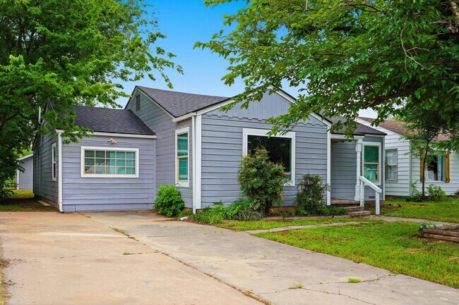Photo - 1209 Kirkwood St