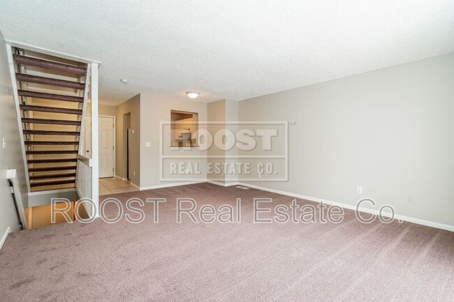 Photo - 165 Macfalls Way