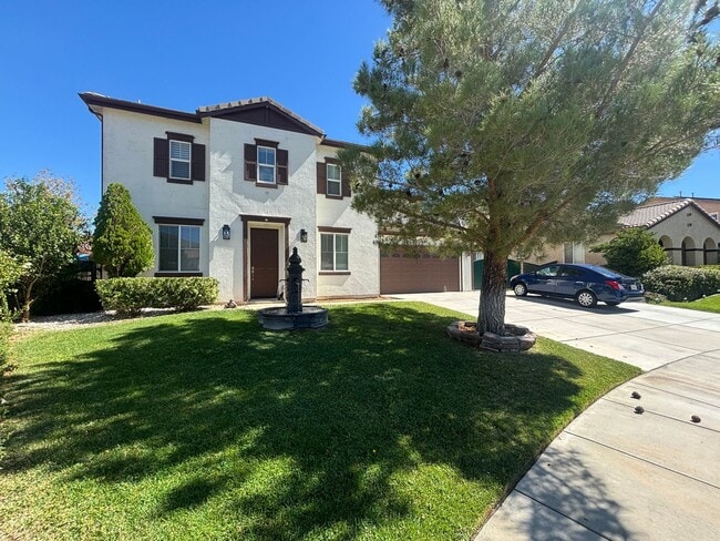 2307 Thorncroft Cir