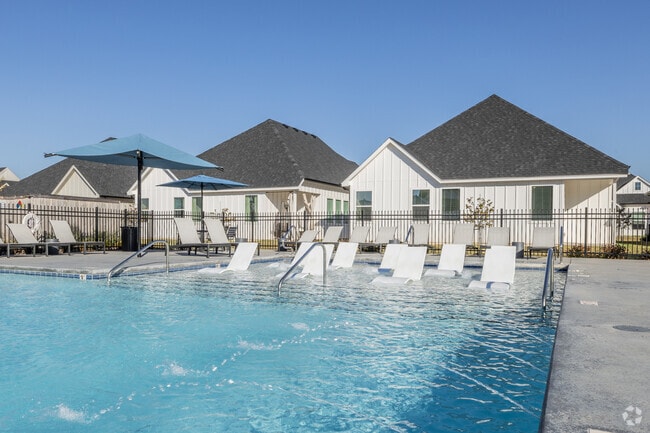 Heated Resort-Style Pool
