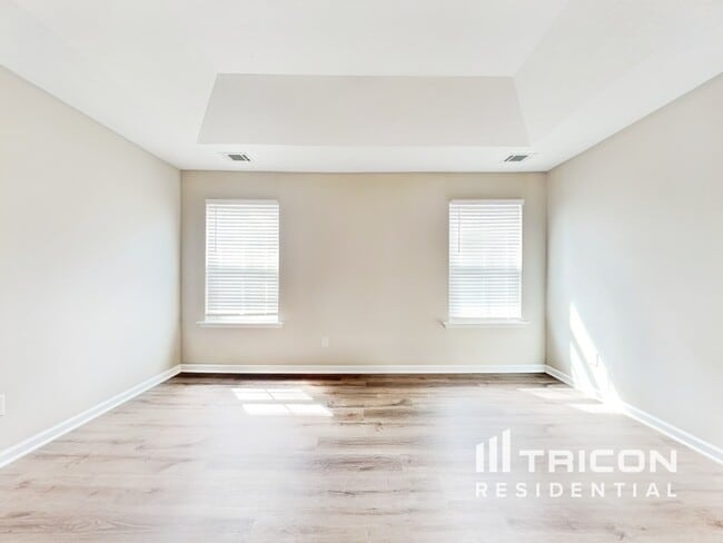 Photo - 729 Goodale Dr