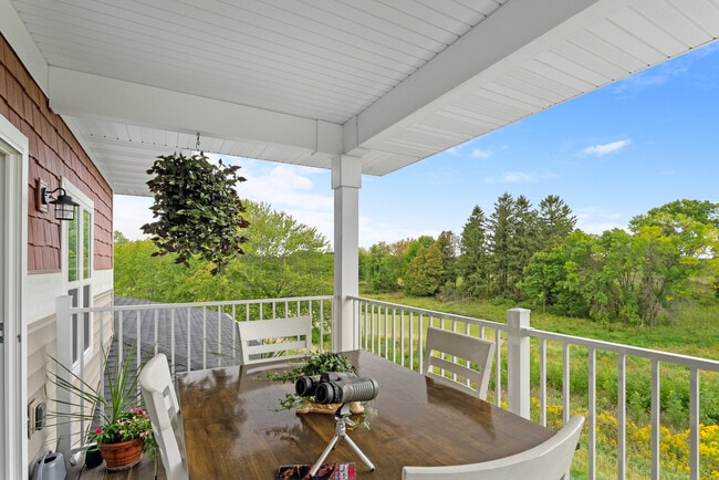 2BR/2BA Upper - Rivers Edge Apartments