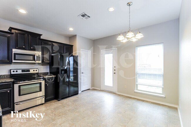 Photo - 1309 Alder Tree Ln