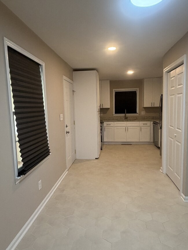 Photo - 120 Pinewood Dr