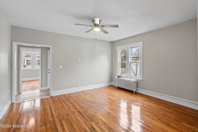 Photo - 6 Blakely Ct Unidad Fl 2