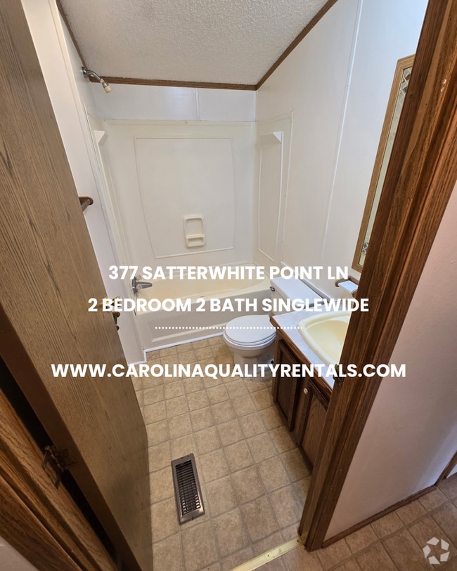 Building Photo - 2 Bedroom 2 Bath Rental