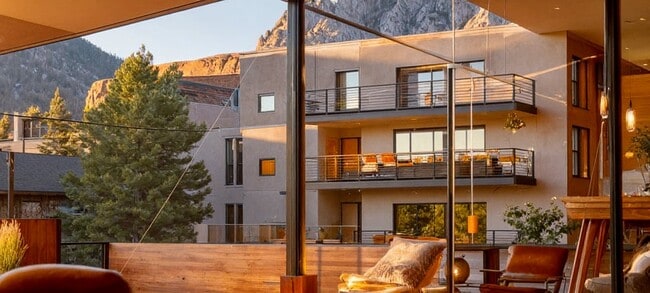 Photo - 1555 Folsom St