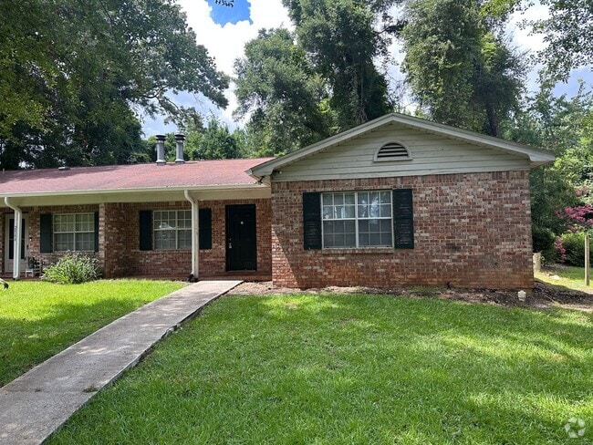 Building Photo - Eastside duplex by Costco avail now! Rental