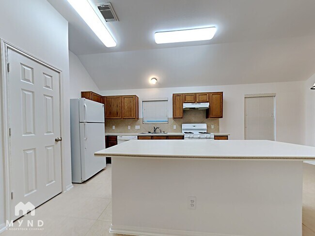 Photo - 14 E Sage Creek Pl