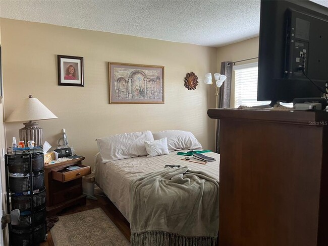 Photo - 2833 Orange Tree Cir N