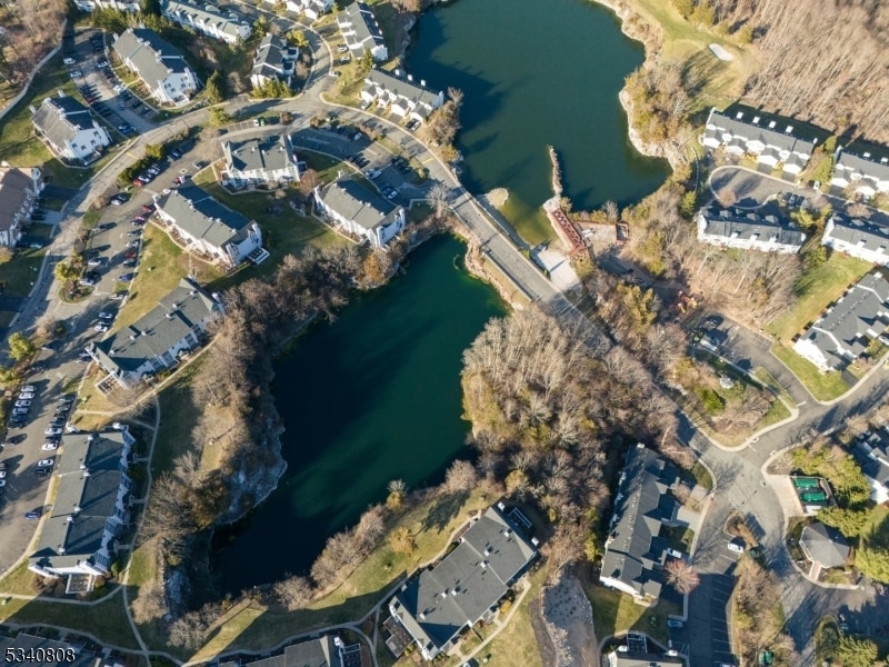 Photo - 100 Heritage Ln