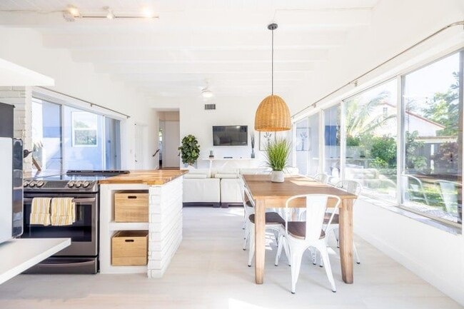 Photo - 3117 Fernwood Dr