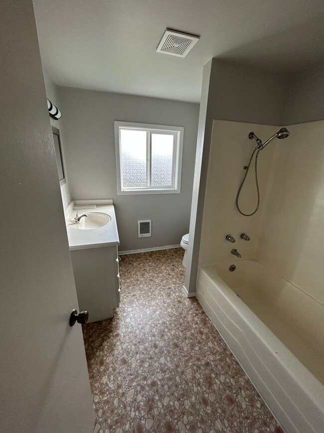 Photo - JON734/738 Unit 738