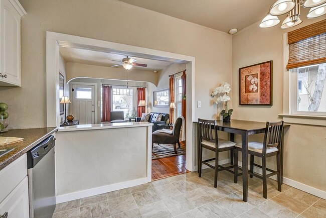 Photo - 216 N 19th St