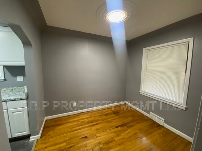 Photo - 18626 Prevost St