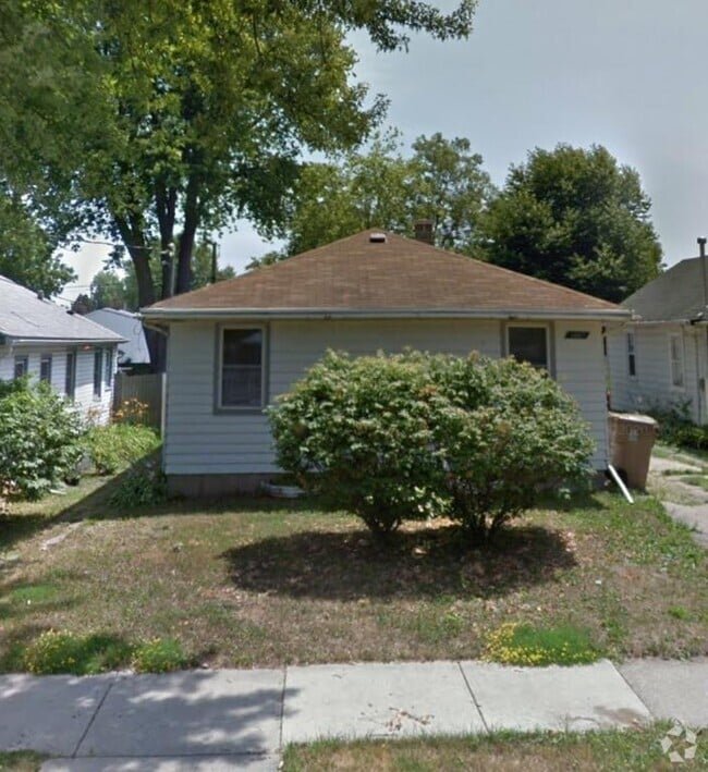 Building Photo - 1403 Loftsgordon Ave