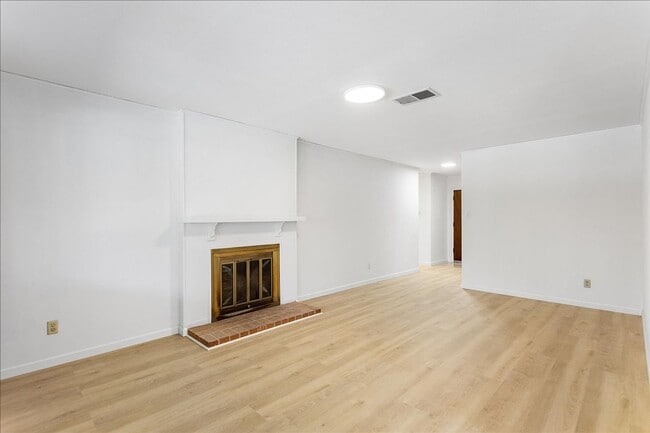 Photo - 1229 Coral Reef Pl