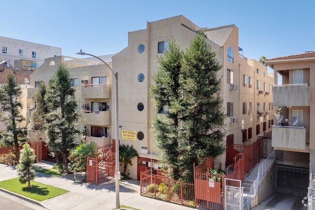 Fedora Apartments