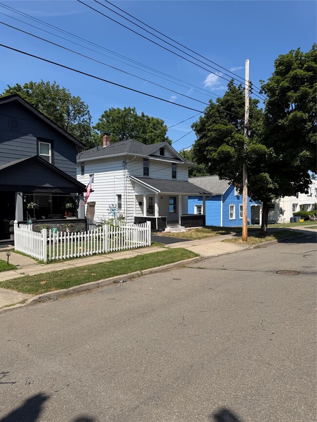 Photo - 207 Prospect St Unit 1