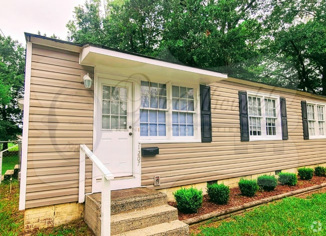 Building Photo - 1207 Holden Dr Rental