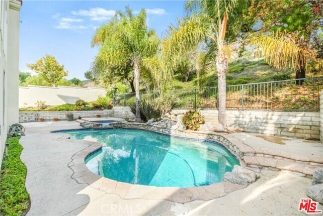 Photo - 26003 Twain Pl