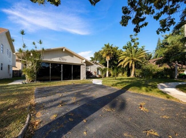 Photo - 9321 NW 35th Manor