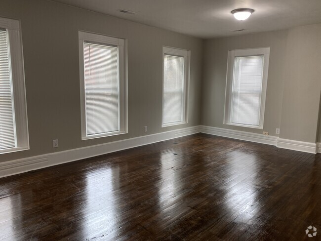 Building Photo - 305 N State St Unit 305 1/2 Rental