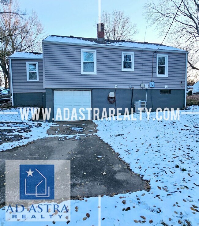 Photo - Nice 3 Bed 1 Bath Home in Raytown-Availabl...