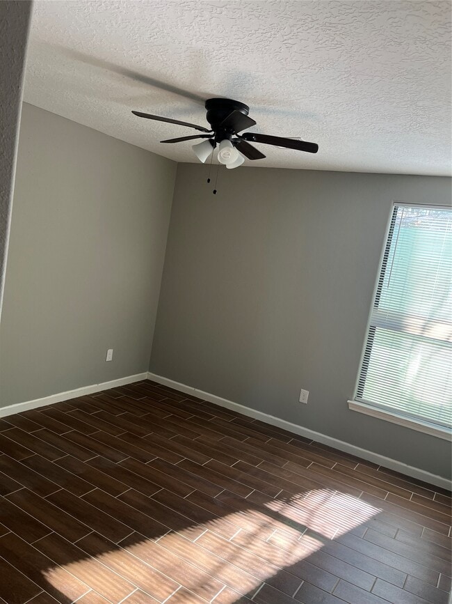 Photo - 18222 Bonnie Alice Dr Unit A