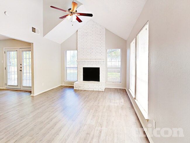 Photo - 900 Freshwood Ct