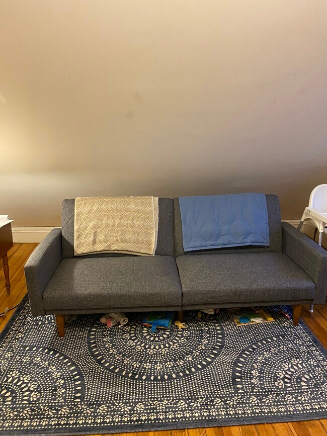 Photo - 246 Waterman St Unidad 3