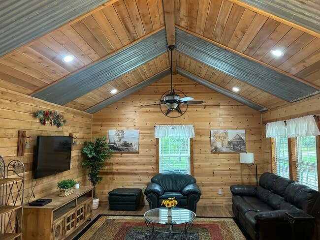 Photo - 6295 Spring Branch Rd