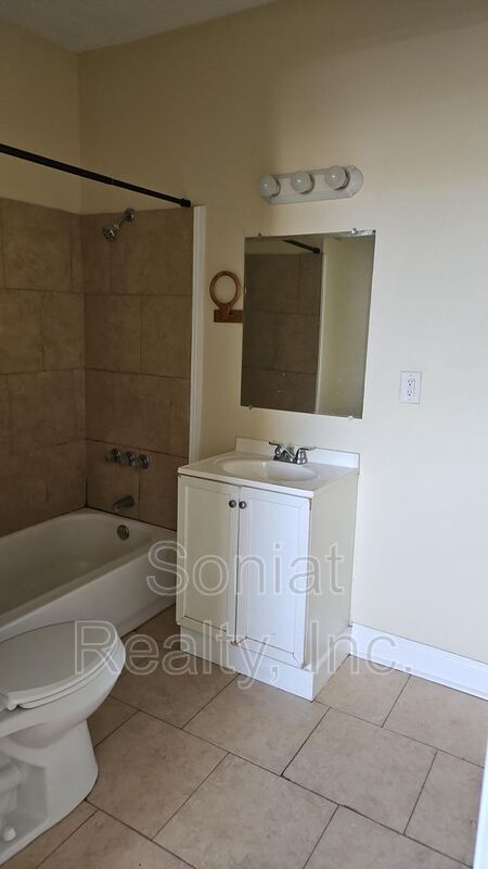Photo - 6210 Hayne Blvd Unit A